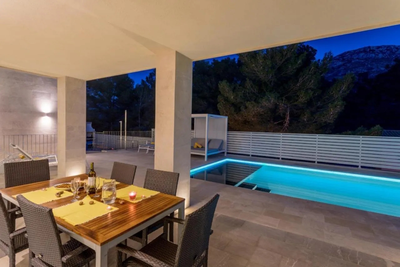 Villa Lesplendor Cala de Sant Vicenc Spanyolország